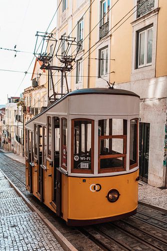 Gelbe Straßenbahn Lissabon