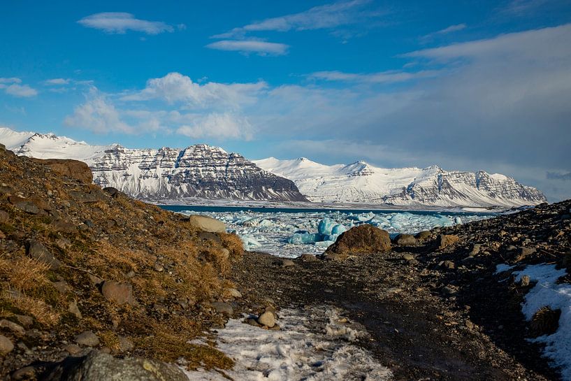 IJsland landschap, Jökulsárlón. Gletsjermeer en Diamond beach van Gert Hilbink