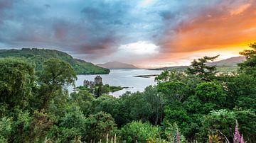 Eilean Donan Castle Scotland by Lex van Doorn