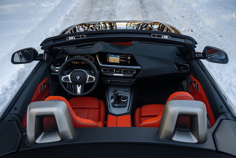 Intérieur de la BMW Z4 M40i dans la neige par Jarno Lammers