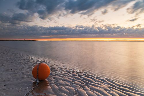 Plage de Nieuwvliet après le coucher du soleil