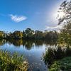 L'étang des cygnes dans le parc du château de Putbus sur GH Foto & Artdesign