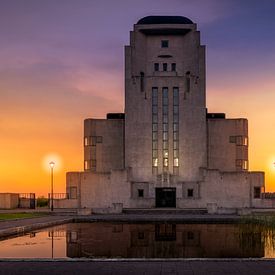 Ein schöner Sonnenuntergang hinter Radio Kootwijk bei Apeldoorn Gelderla von Bart Ros