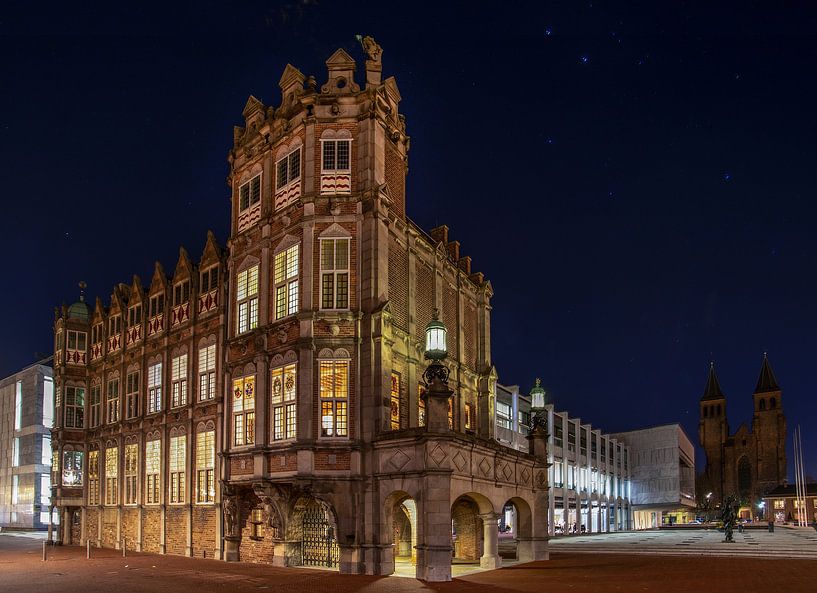 Arnhem Het Duivelshuis Centre by Rob Jansen
