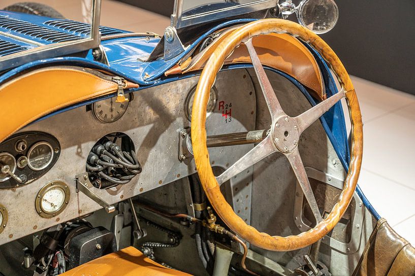Tableau de bord d'une voiture de course classique Bugatti T35 des années 1920 par Sjoerd van der Wal Photographie