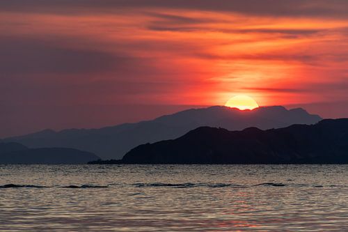 Zonsondergang op Flores