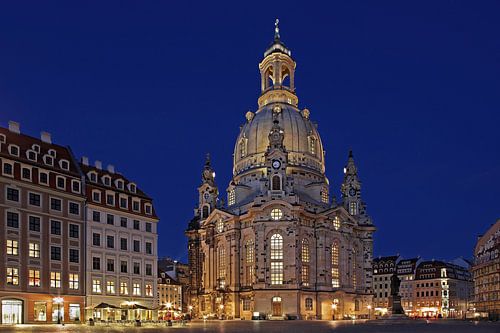 Dresden Frauenkirche op het blauwe uur