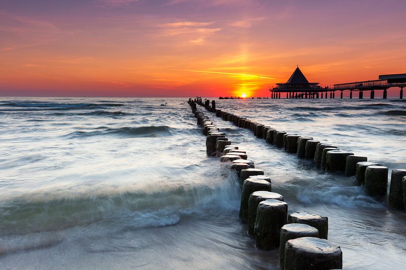 Seebrücke Heringsdorf zum Sonnenaufgang von Tilo Grellmann