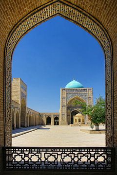 Poi Kalyan Moskee in Bukhara Oezbekistan van Yvonne Smits
