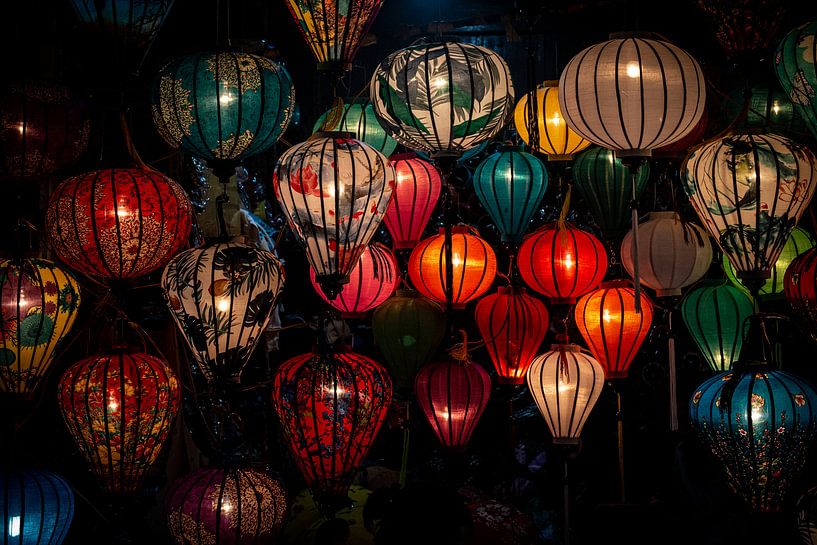 Salut Des lanternes colorées par Ellis Peeters