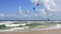 Kitesurfer am Strand