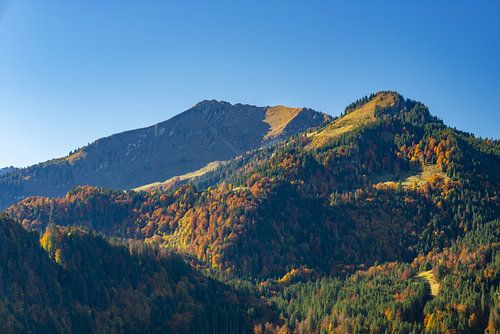 Fellhorn, 2038m, en Söllereck, 1706m, in de herfst, Allgäuer Alpen
