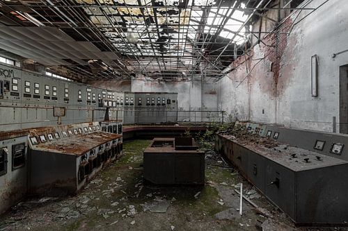 Verfallener Kontrollraum