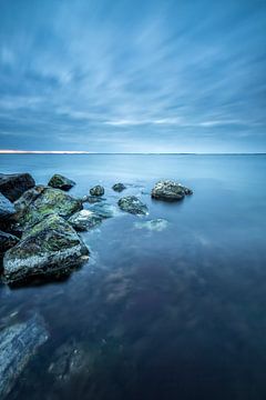 Wellenbrecher an der Küste von Zeeland, Aufnahme mit langer Verschlusszeit! von Peter Haastrecht, van