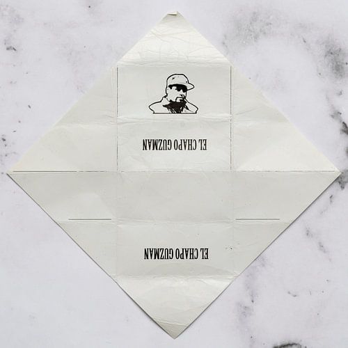 Gnome post El Chapo on marble