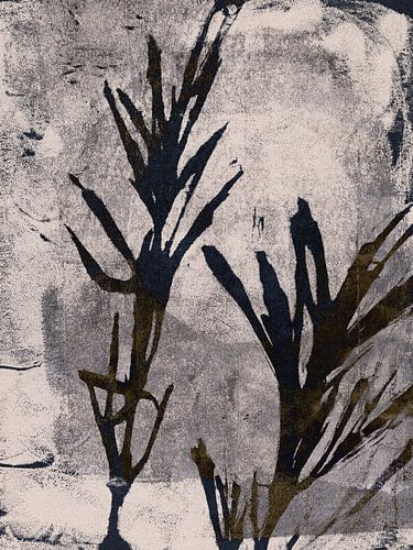 Botanische Wabi-Sabi kunst met bladprints in neutrale aardetinten