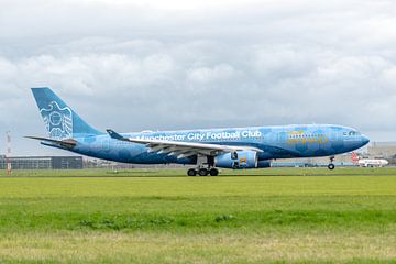 Etihad Airbus A330 in Manchester City livery. by Jaap van den Berg