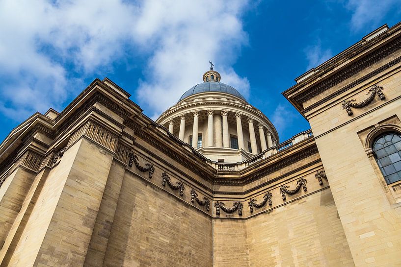 View to the Pantheon in Paris, France by Rico Ködder