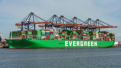 Containerschip Ever Given van Evergreen.