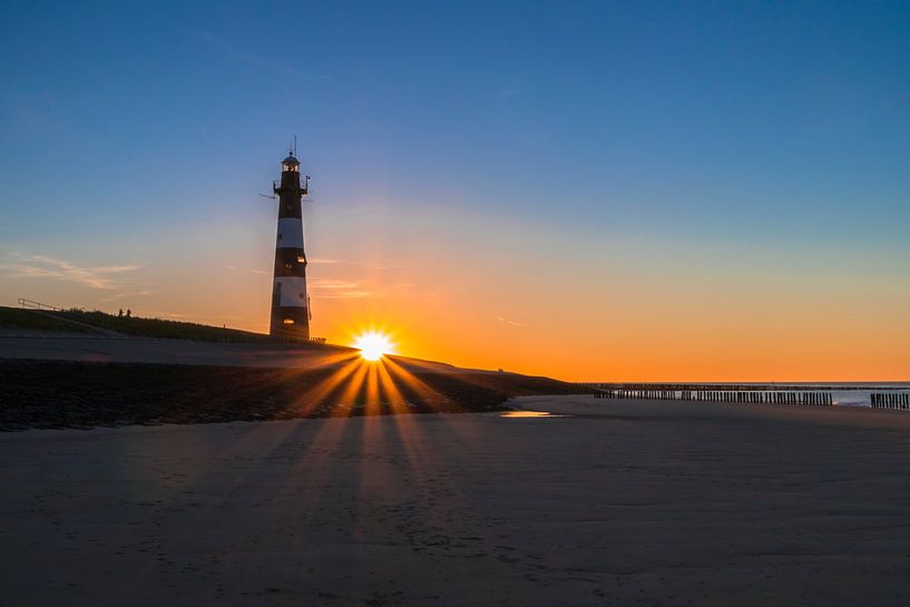 Coucher de soleil au phare par StephanvdLinde