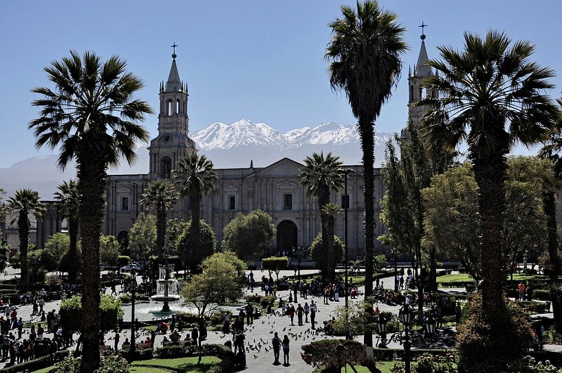 Central Square: the jewel of Arequipa by Frank Photos