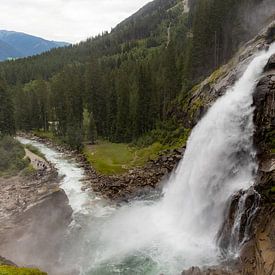 Majestueuze Krimllr watervallen in Oostenrijk van Jacob Molenaar
