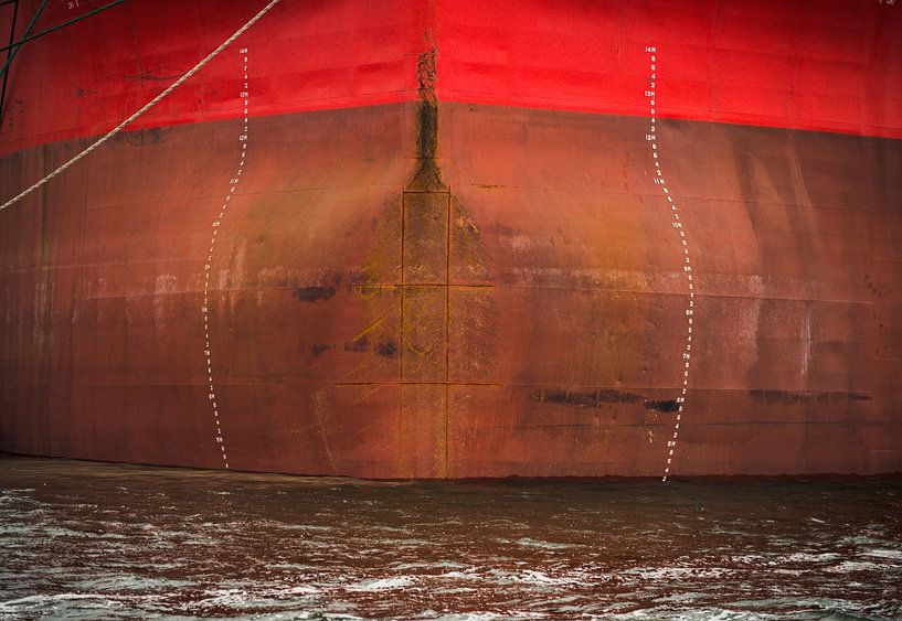 De boeg vooruit afgemeerd van scheepskijkerhavenfotografie