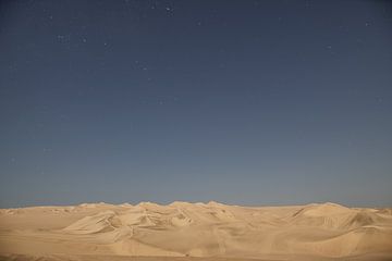 Huacachina by Luc Buthker