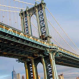 Manhattan bridge, New York, in morninglight sur Diewerke Ponsen