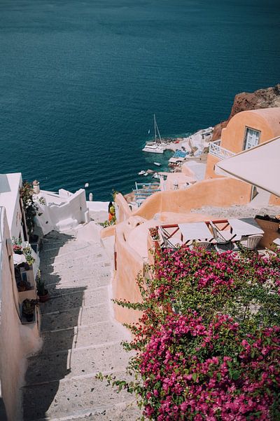 Santorini by Hello Pompoyo