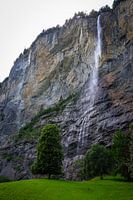 Een waterval in Lauterbrunnen