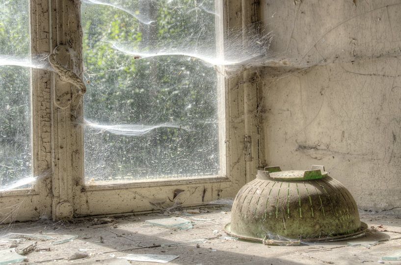 Colander by Esther de Wit