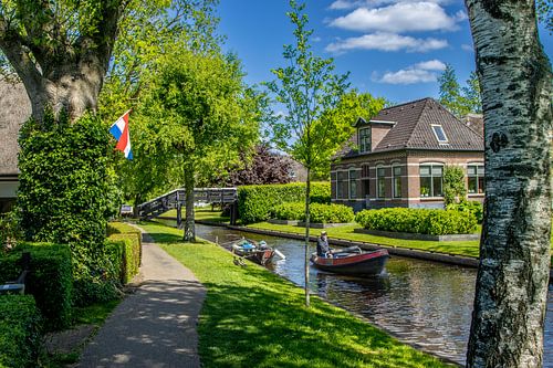 Varen door de grachten in Giethoorn
