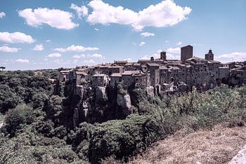 Ville italienne sur un rocher