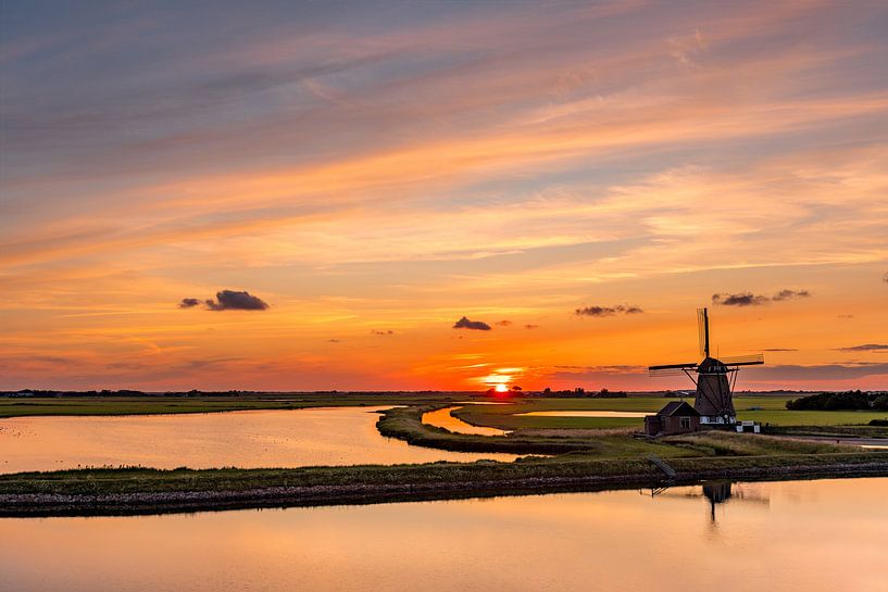 Moulin Le coucher de soleil coloré de North Texel par Texel360Fotografie Richard Heerschap