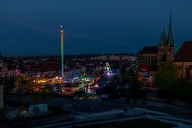 Altstadtfrühling Erfurt bei Nacht – Domplatz im Licht der Vergänglichkeit von Mixed media vector arts