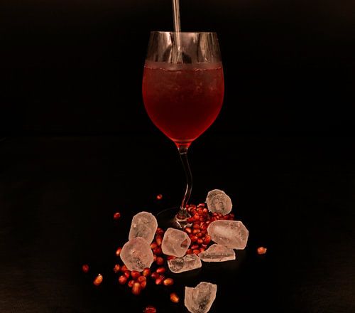 Aperitief met granaatappelsap