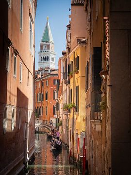 Campagnile di San Marco in Venetië van Caatje Clicks