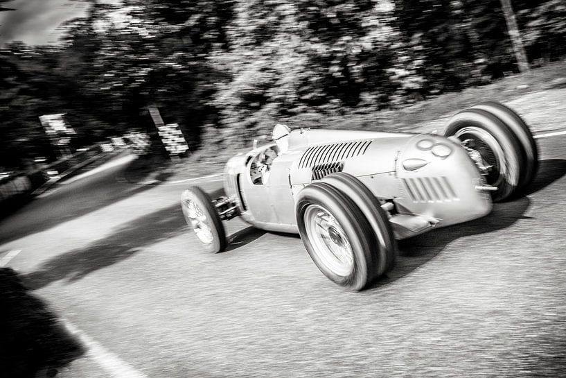 Auto Union Grand Prix Rennwagen Type C V16 driving at high speed by Sjoerd van der Wal Photography
