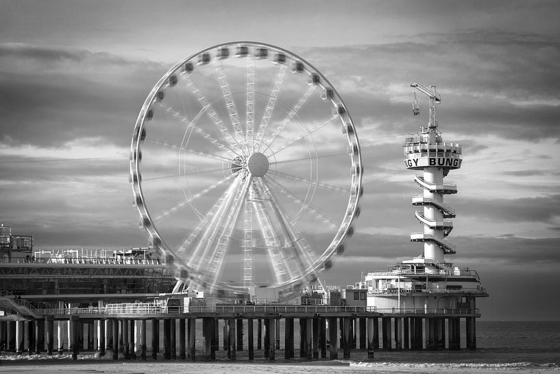 Jetée de Scheveningen avec grande roue par Anne-Marie Verlooy