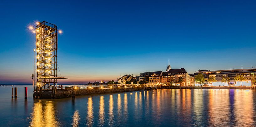 Jetty tower and harbour in Friedrichshafen on Lake Constance by Werner Dieterich