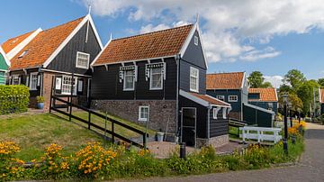 Landschapsfotografie - Houten huisjes van Marken van Bert v.d. Kraats Fotografie