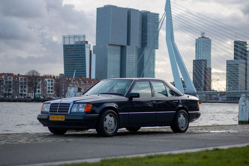 Mercedes w124 by Sebastian Stef