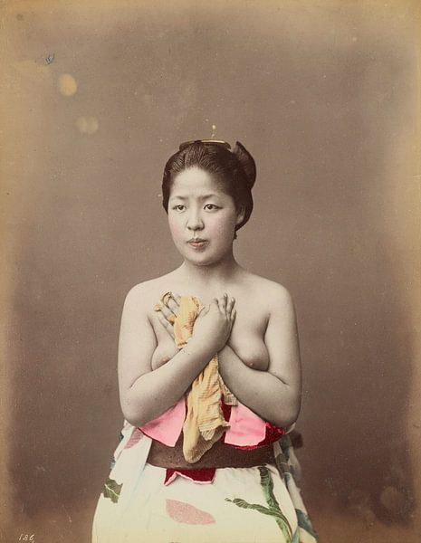 Topless woman, Vintage, Japan, 1800s by Atelier Liesjes