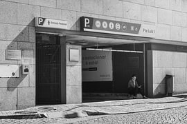 Porto – Alltag in Schwarz-Weiß von Bob Slagter
