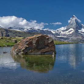 Stellisee en de Matterhorn van Karin Mooren