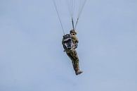 paradropping by Raymond Engelen thumbnail