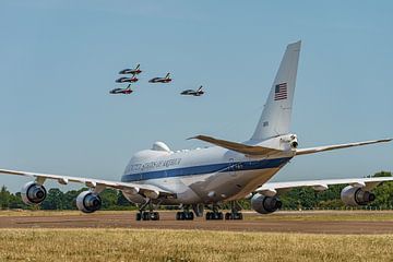 Frecce Tricolori en Boeing E-4B in 1 beeld gevangen.