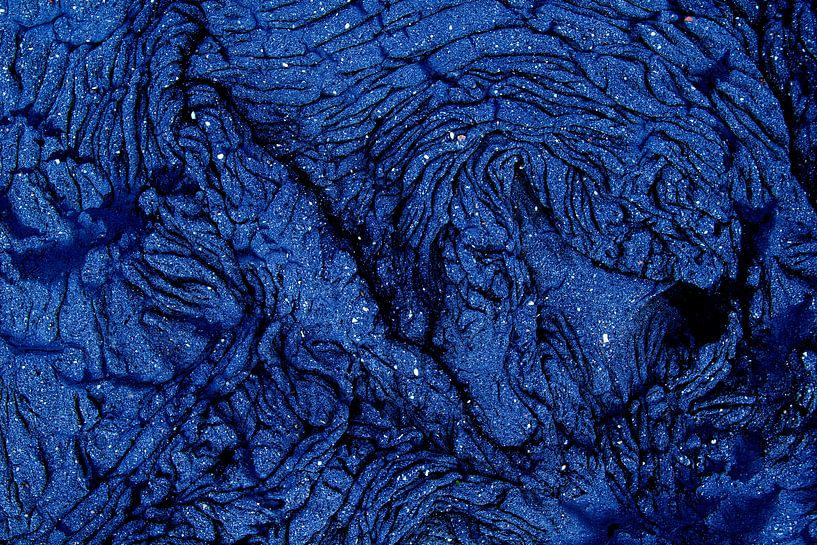 Twists by Ria Overbeeke