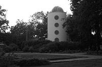 Dr. A.F. Philips Observatorium of de Sterrenwacht Eindhoven in zwart-wit